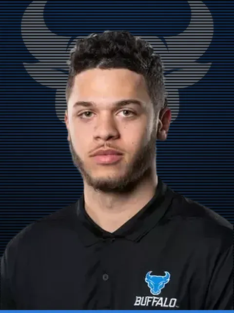 Elijah Holmes